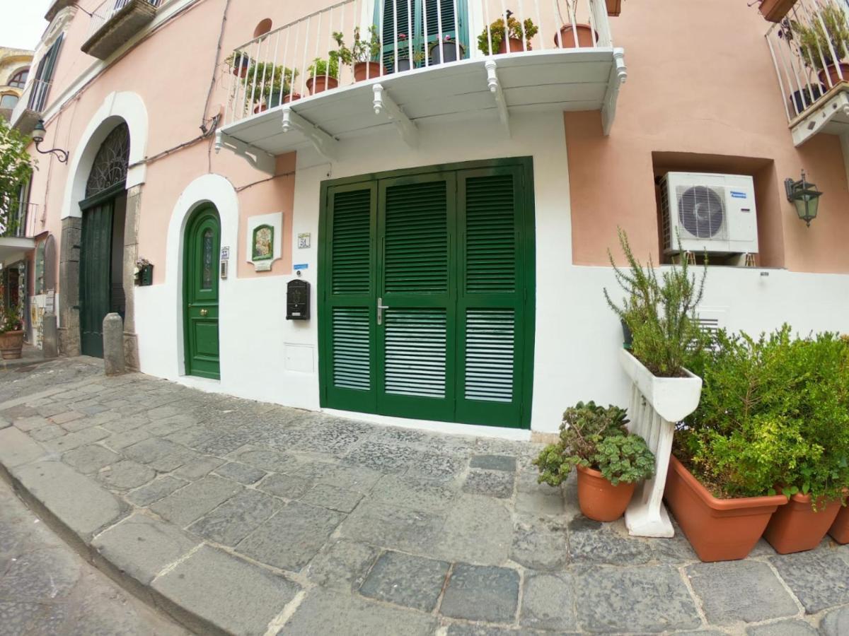 Appartamento Sul Mare Ad Ischia Ponte Dış mekan fotoğraf